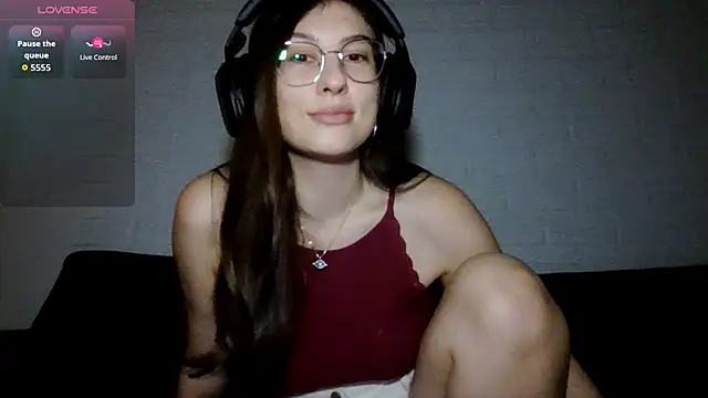 briannababy  online show from July 14, 5:28 pm