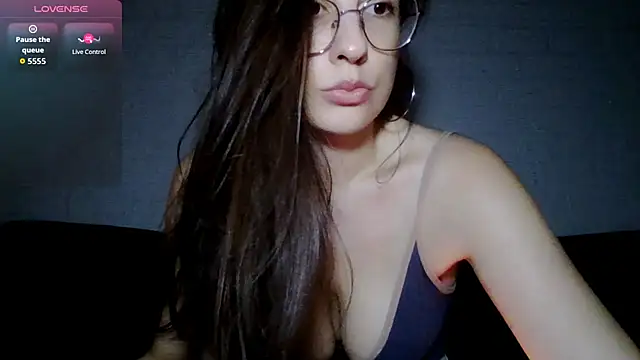 briannababy  online show from July 15, 6:01 pm