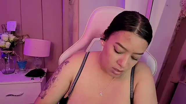 MollyBigBoobs12 online show from July 14, 9:52 pm