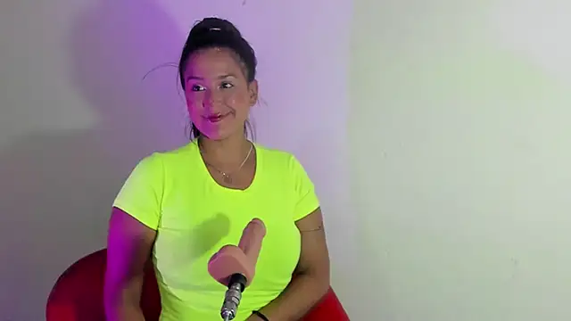 sharoncute1 online show from April 30, 10:03 pm