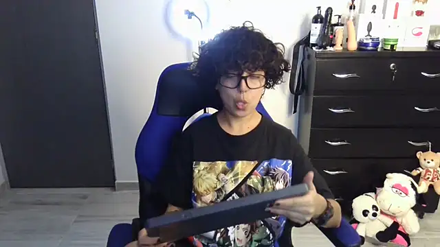 thomascooper7 online show from September 21, 1:26 am