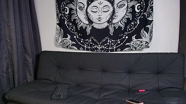 geordi and sofia online show from May 4, 1:42 am