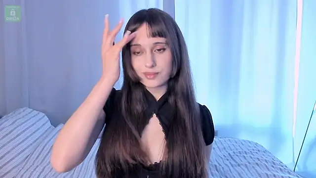 erika hoiree online show from June 21, 10:08 am