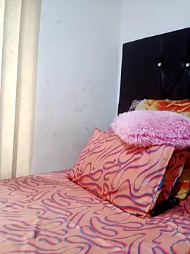 BigbootyNickyx online show from October 18, 6:49 am