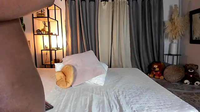 amber maxwell online show from January 12, 8:36 pm