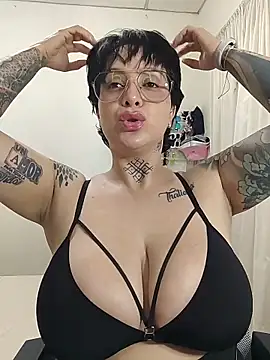 KatInk online show from February 12, 10:11 pm