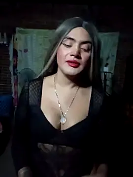yovana13 online show from March 4, 9:16 am