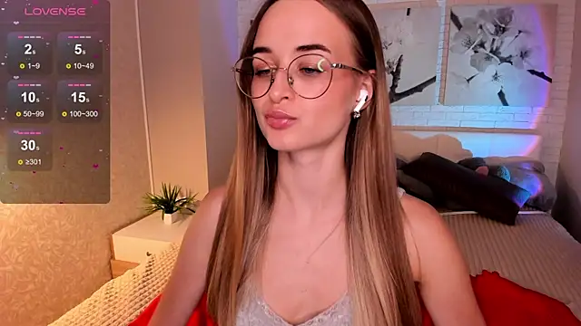 Tiffanyhunt online show from November 7, 1:49 pm