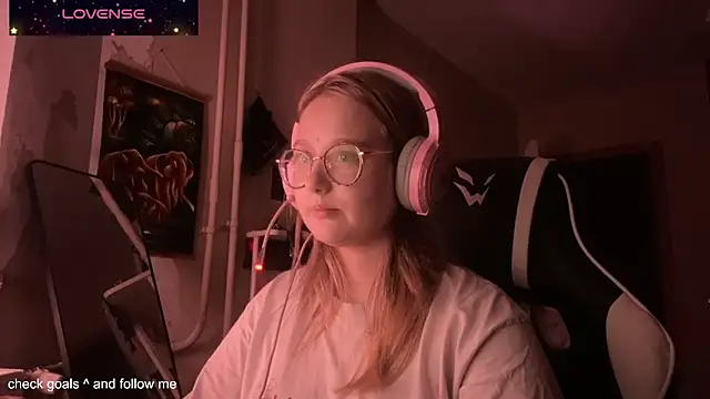 JacyWinslat online show from November 14, 5:35 pm