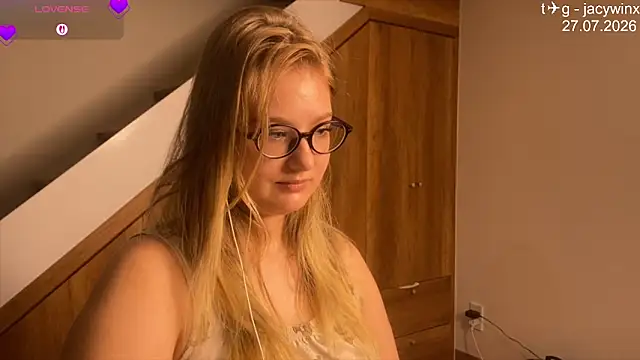 JacyWinslat online show from July 27, 9:12 pm