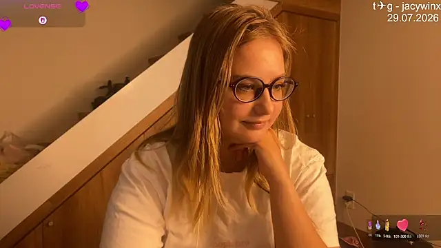 JacyWinslat online show from July 29, 5:29 am