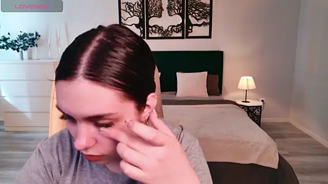 DaniellaLovely online show from March 28, 9:53 am