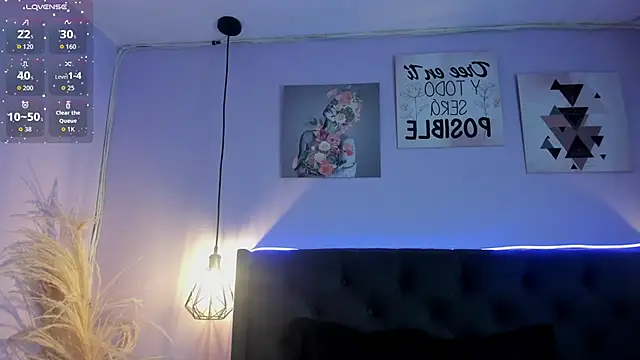 KRYSTENMOON online show from April 30, 2:33 pm