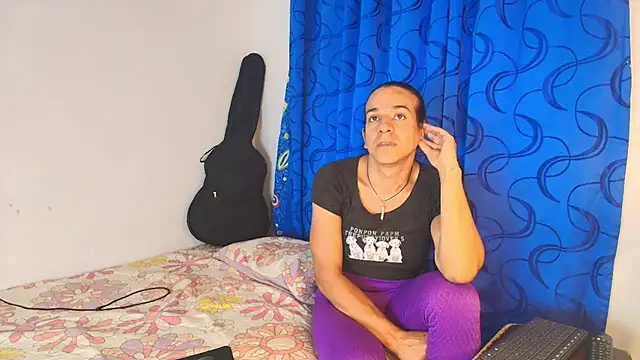 Oh Tique online show from November 30, 9:52 pm