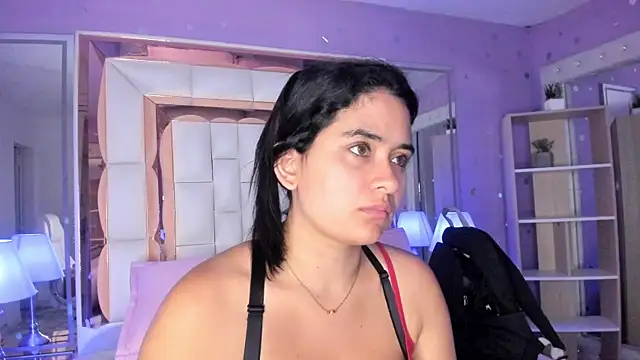 scarlette 15  online show from August 4, 3:12 am