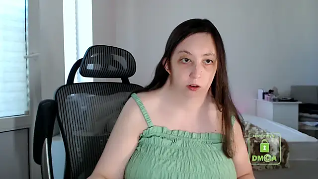 cute and hot online show from June 14, 3:01 pm