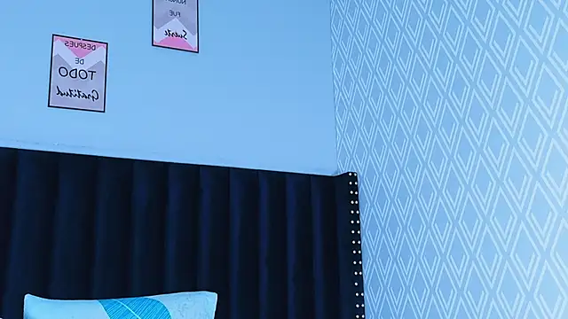 hotlatinateacher online show from March 12, 7:38 pm