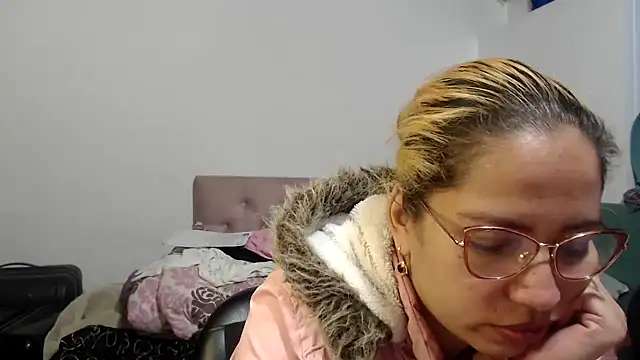 NATHYHOTT online show from March 18, 11:21 pm