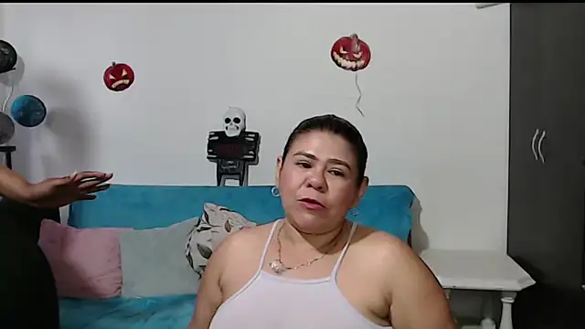 NATHYHOTT online show from October 28, 11:27 am