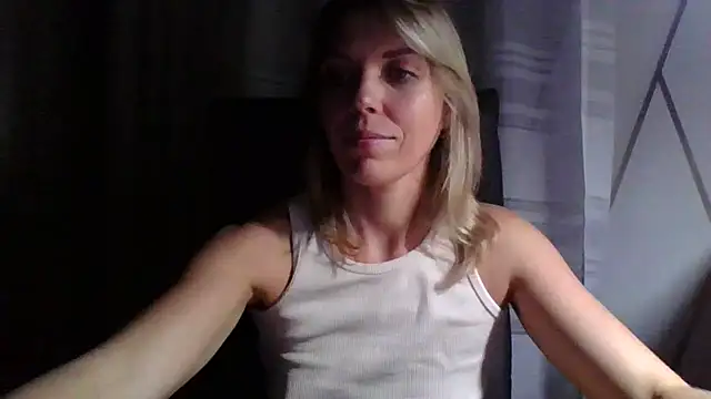 VelvetLove287 online show from November 11, 9:23 pm