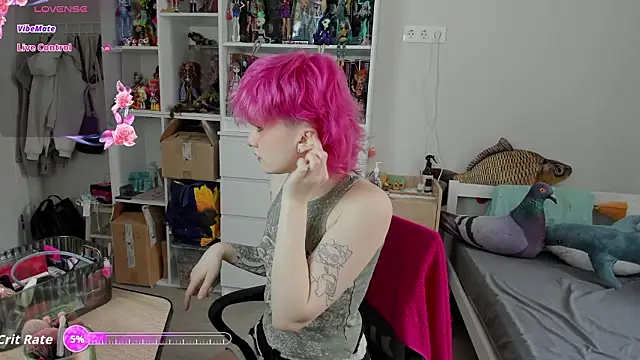 School Love online show from February 20, 7:10 am