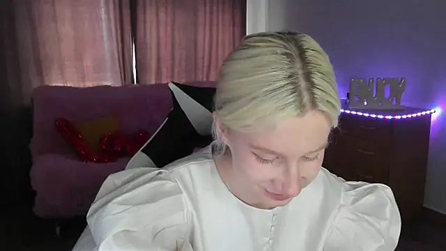 EnigmaSee online show from June 2, 2:23 am