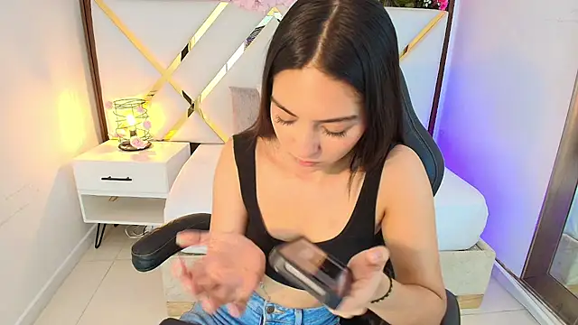 Emelie Ch1 online show from July 31, 8:59 am