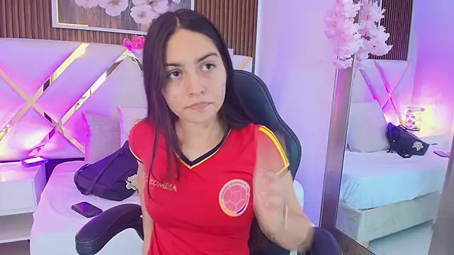 Emelie Ch1 online show from July 4, 12:06 am