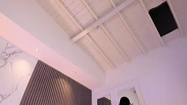 AbigailWilliams  online show from July 29, 11:10 am