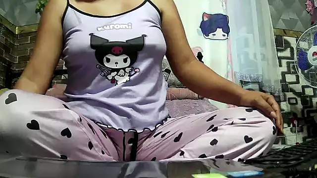 LisaPuree online show from September 12, 4:46 am