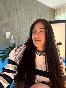 emmily d online show from December 4, 7:47 pm