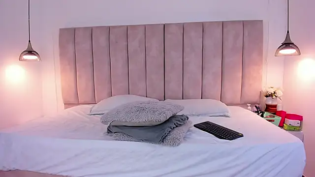 Julieta Jane online show from October 15, 3:53 am