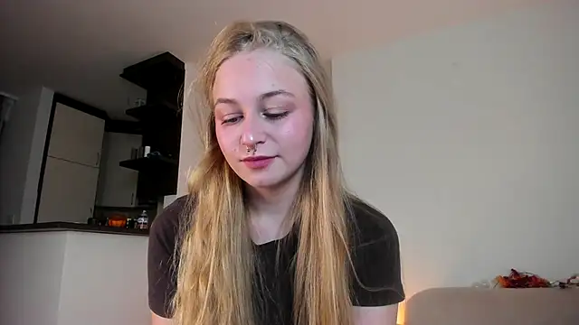 MiaMews online show from October 24, 4:25 pm