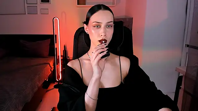 unaericaabistrong online show from May 6, 8:46 pm