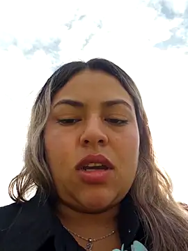 Snapshot of MARIANA-12_ chatting on October 12, 12:51 pm MARIANA-12 online show from October 12, 12:51 pm