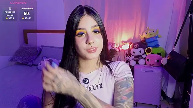 Kittyhell cam online show from July 30, 5:08 am