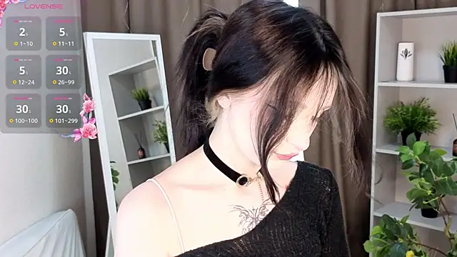 Naughty  Couplles online show from June 13, 3:15 am