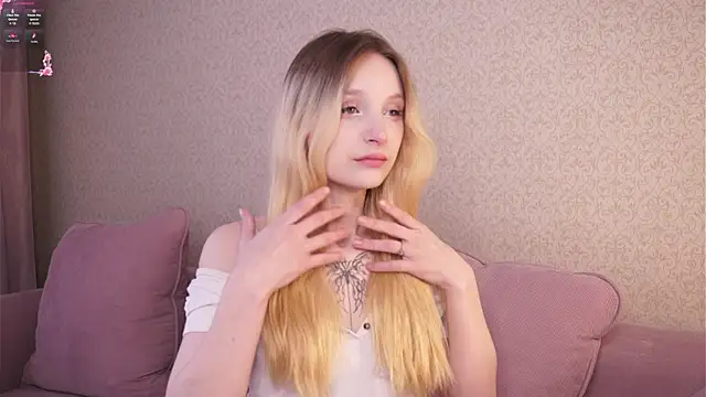 Snapshot of Naughty__Couplles chatting on September 20, 3:27 am Naughty Couplles online show from September 20, 3:27 am