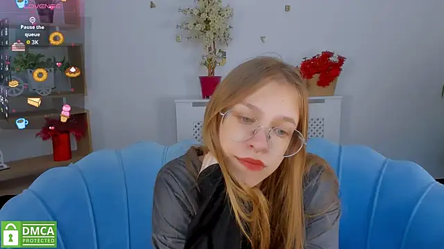 LayriantaVee online show from September 27, 6:20 am