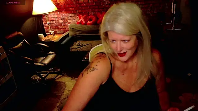 AliceHarlot online show from February 24, 3:27 am