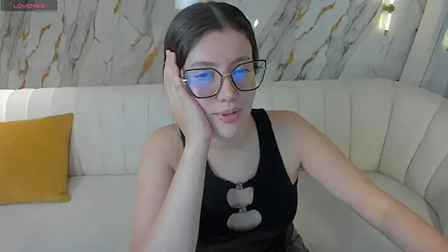 AmberFarrell online show from July 3, 8:37 pm