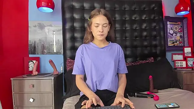 Liah Grey8 online show from August 2, 9:29 pm