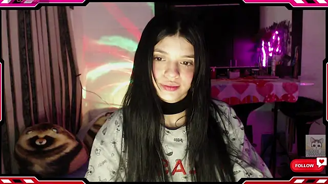Snapshot of Sarahgin chatting on September 27, 6:20 am Sarahgin online show from September 27, 6:20 am