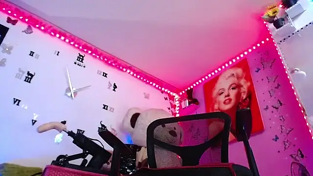 goddess BigassCock online show from September 21, 6:01 am