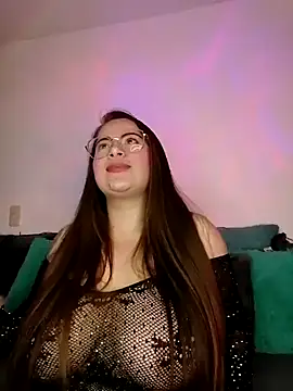 soofy   online show from October 15, 2:58 am