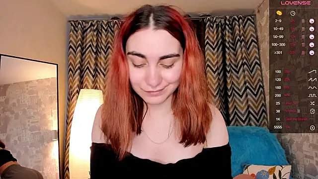 hannacheekss  online show from February 3, 6:40 am