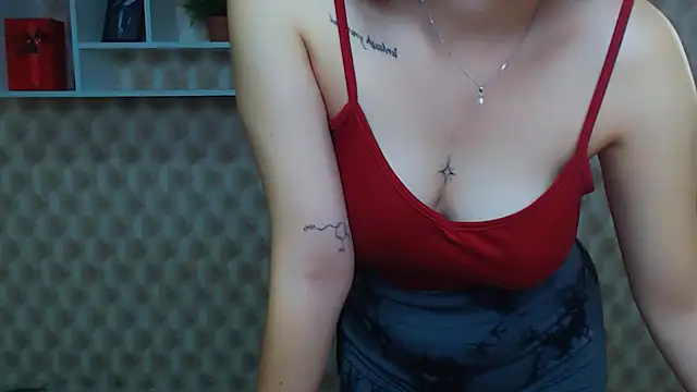 Snapshot of AliceSexyyy_ chatting on September 24, 9:19 am AliceSexyyy online show from September 24, 9:19 am