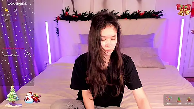 Emily Strikeee online show from January 14, 10:31 am