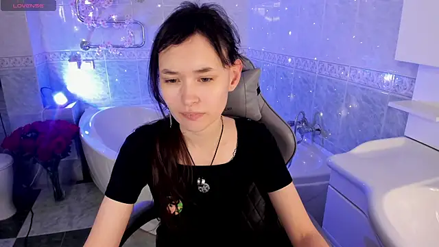 Snapshot of Emily_Strikeee chatting on October 9, 9:57 am Emily Strikeee online show from October 9, 9:57 am