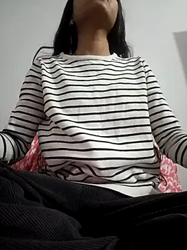 Nandundi online show from December 4, 7:36 pm